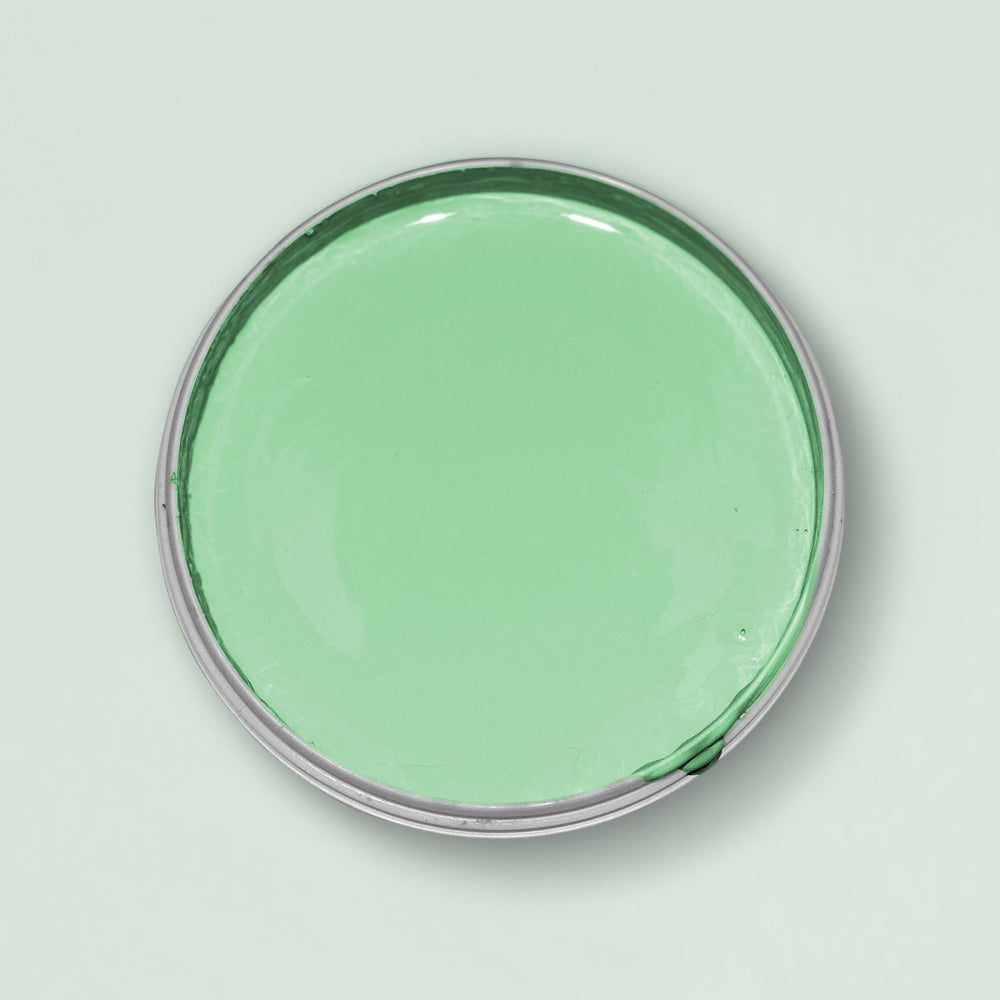 Blick in die geöffnete Yellowchair Kreidefarbe Dose Nr. 122