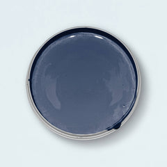 Blick in die geöffnete Yellowchair Kreidefarbe Dose Nr. 234